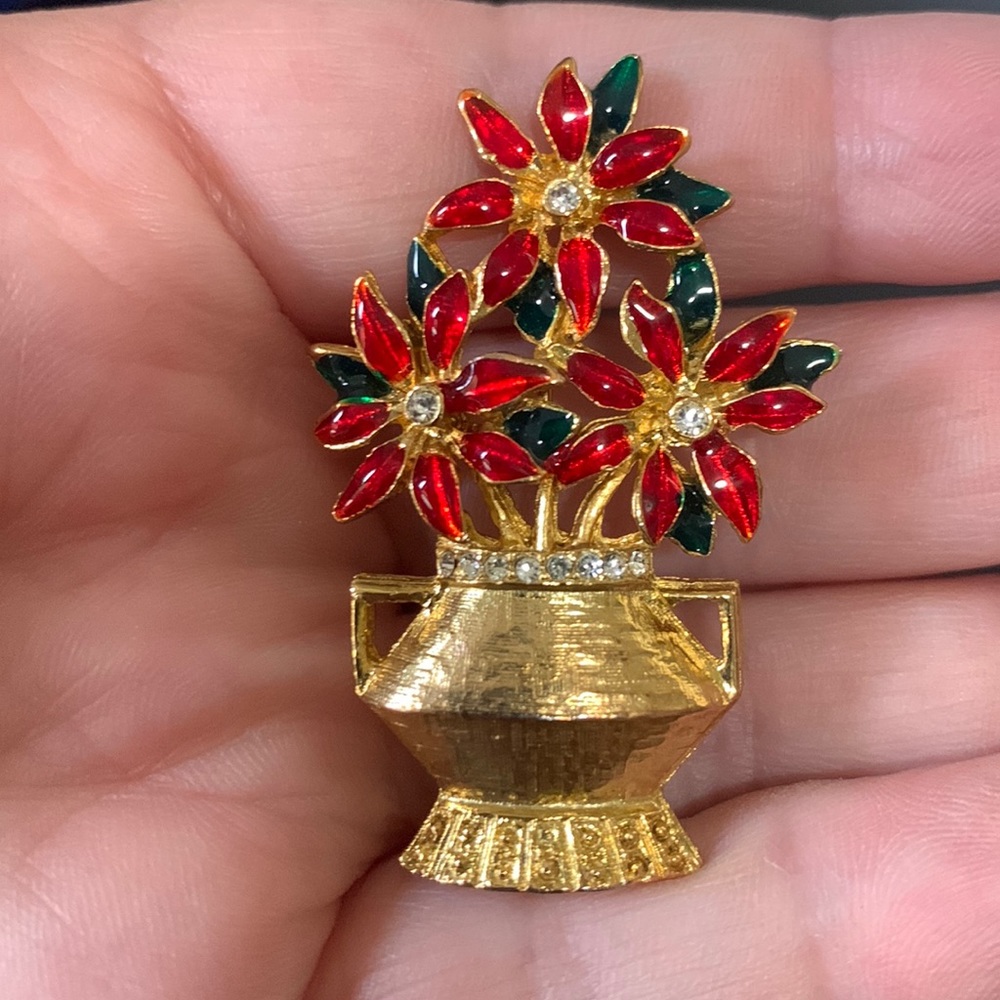 Poinsettia, pin, flower, diamond,lia